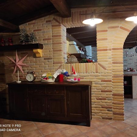 La Taverna Di Lulu Arnesano Buitenkant foto